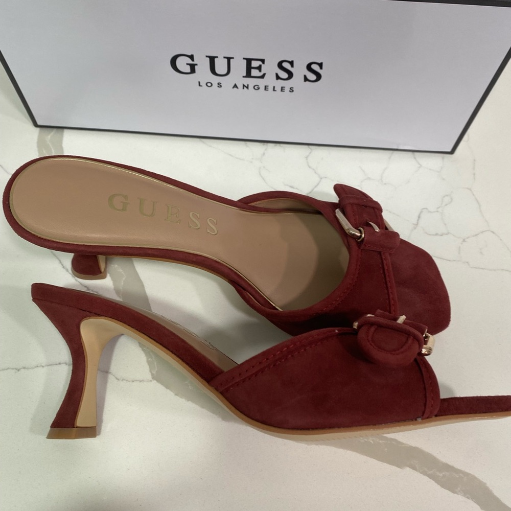 GUESS Womens Red Suede Buckle Slide Sandals